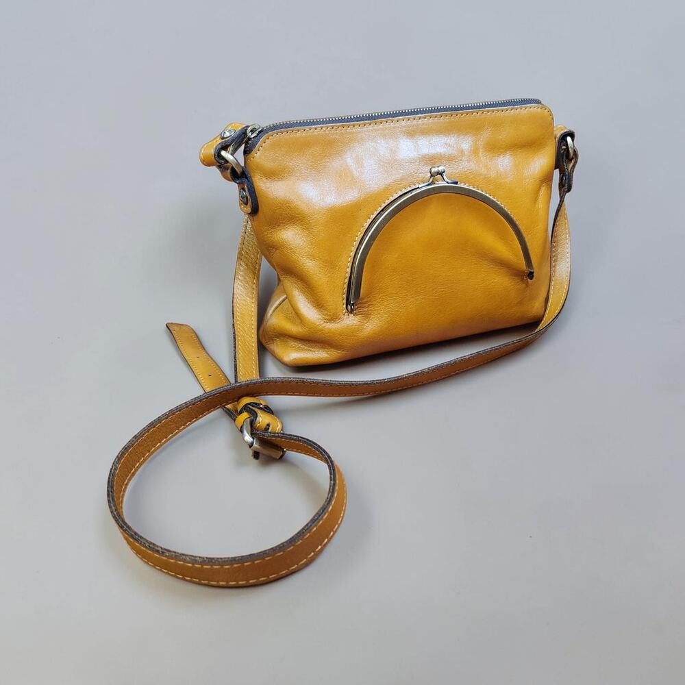 Patricia Nash Goldenrod Avellino Kisslock Leather Crossbody Purse